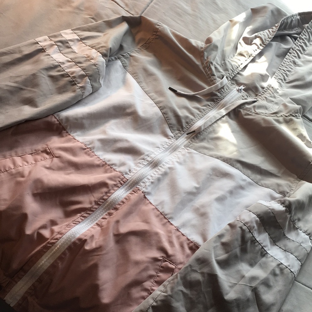 Wind breaker